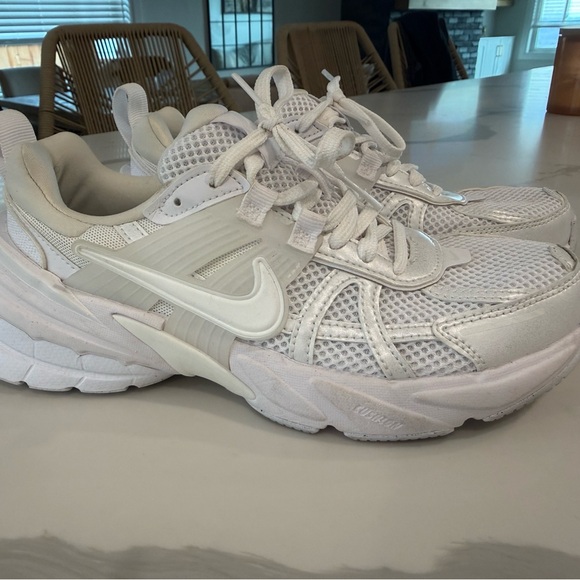 Nike Women’s All-White Sneakers - Picture 2 of 7